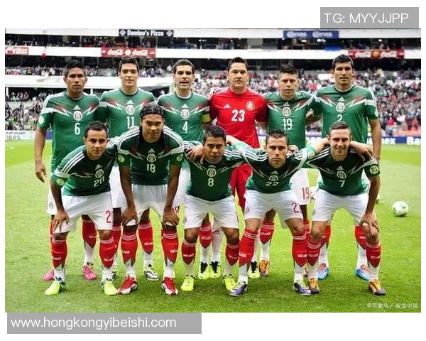 卡克罗地亚足球巨星成长历程与赛场辉煌瞬间全面解读 卡克罗地亚足球巨星成长历程与赛场辉煌瞬间全面解读