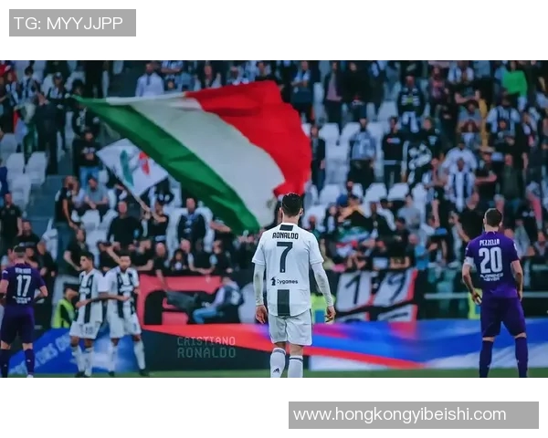 球场传奇：解读梅西C罗等足球巨星背后的故事与成就