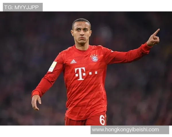 足球传奇球星解说风采全揭秘 重温经典瞬间与精彩赛场背后故事 足球传奇球星解说风采全揭秘 重温经典瞬间与精彩赛场背后故事