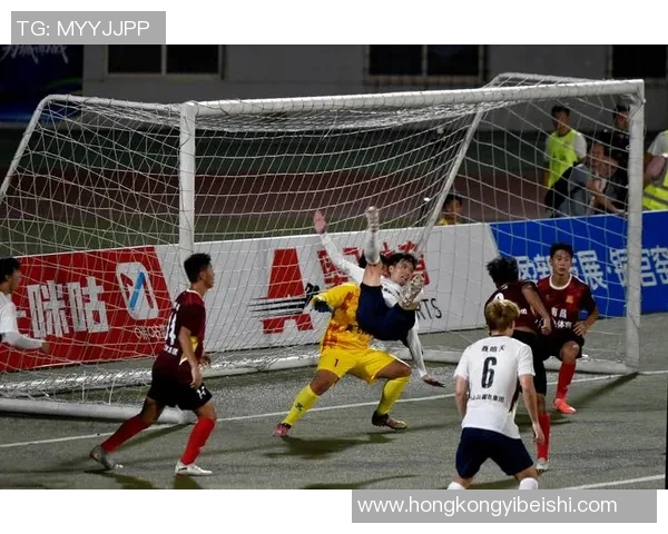 足球明星登场全解析 揭秘他们背后的精彩故事与赛场表现 足球明星登场全解析 揭秘他们背后的精彩故事与赛场表现